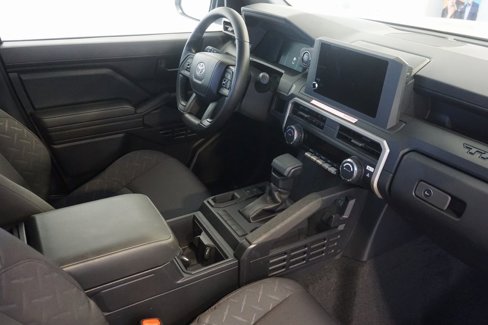 New 2025 Toyota Tacoma SR image 22