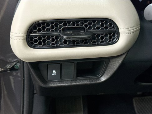 New 2026 Honda HR-V LX image 8