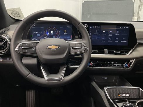 New 2026 Chevrolet Equinox LT w/ Convenience Package II image 5
