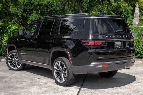 Used 2022 Jeep Wagoneer Series III w/ Premium Group I image 19