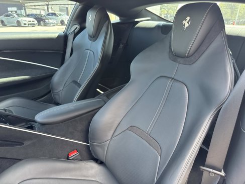 Used 2023 Ferrari Roma image 17