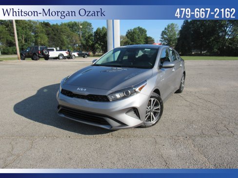 Used 2024 Kia Forte LXS image 2