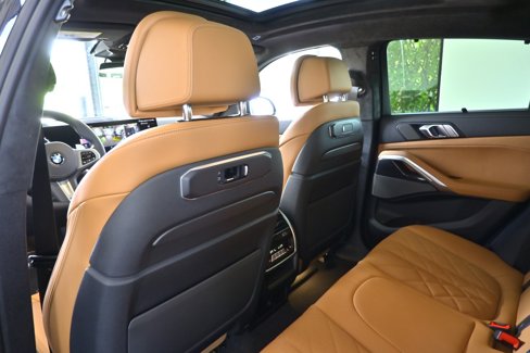 New 2026 BMW X6 xDrive40i image 13