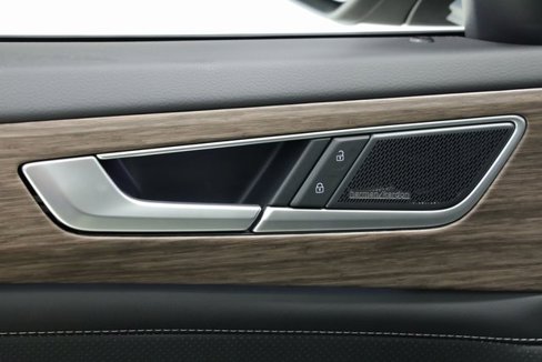 New 2025 Volkswagen Atlas SEL Premium R-Line image 29
