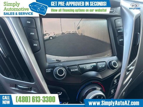 Used 2015 Hyundai Veloster image 18