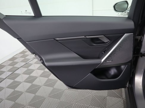 Used 2025 BMW 530i image 27
