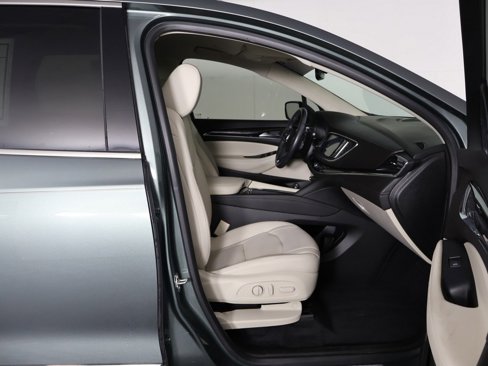 Used 2023 Buick Enclave Essence image 30