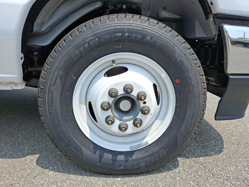 New 2026 Ford E-450 and Econoline 450 Super Duty w/ Power Equipment Group image 5