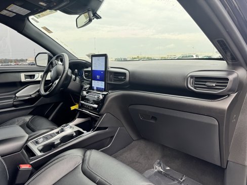 Used 2022 Ford Explorer ST w/ Equipment Group 401A image 10