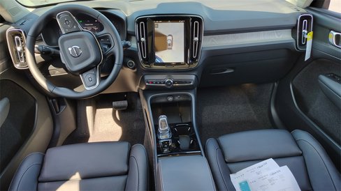 New 2026 Volvo XC40 B5 Plus w/ Climate Package image 13