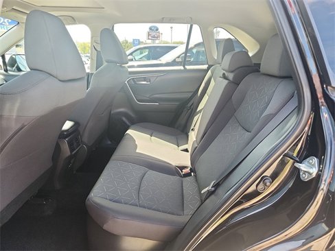 Used 2024 Toyota RAV4 XLE image 6