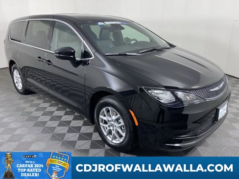 New 2025 Chrysler Voyager LX image 1