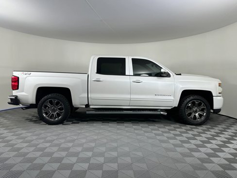 Used 2018 Chevrolet Silverado 1500 LT w/ All Star Edition image 8