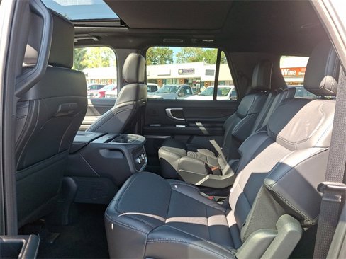 New 2025 Ford Expedition Max Platinum image 6