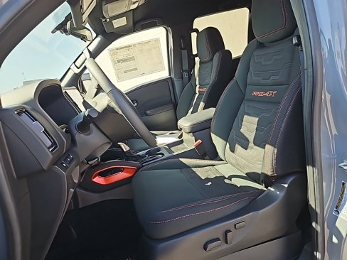 New 2025 Nissan Frontier PRO-4X image 10