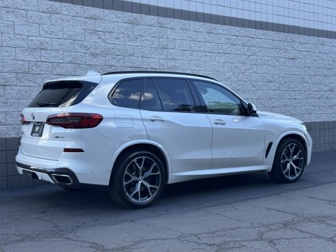 Used 2019 BMW X5 xDrive50i w/ M Sport Package image 14