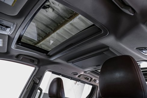 Used 2020 Toyota Sienna Limited Premium image 4