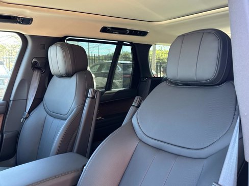 New 2025 Land Rover Range Rover SE image 20