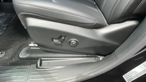 New 2025 Chrysler Pacifica Select image 18