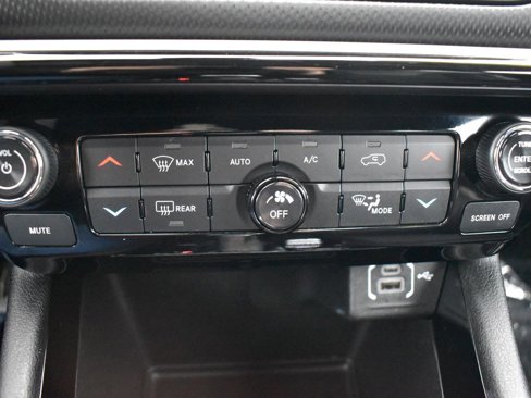 Used 2023 Jeep Compass Trailhawk image 15