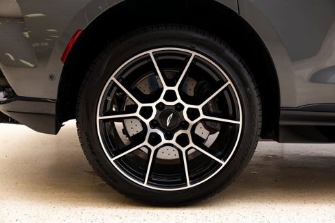 New 2025 Aston Martin DBX 707 image 93