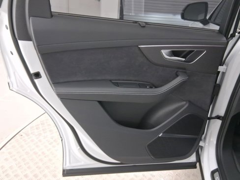 New 2026 Audi SQ7 Prestige image 26