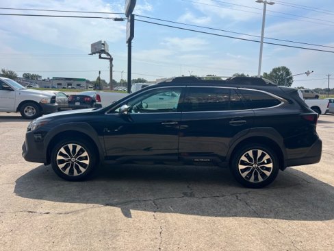 Used 2023 Subaru Outback Touring image 10