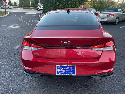 Used 2023 Hyundai Elantra SEL w/ Convenience Package image 6