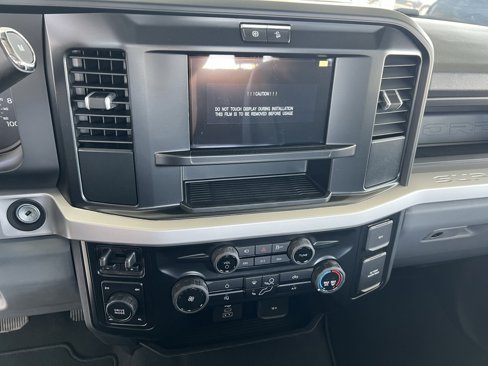 New 2026 Ford F250 4x4 Crew Cab Super Duty image 12