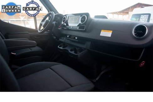 Used 2025 Mercedes-Benz Sprinter 2500 image 32