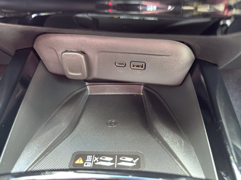 Certified 2025 Chevrolet Trax ACTIV w/ Sunroof Package image 20