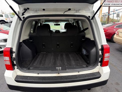 Used 2017 Jeep Patriot Sport w/ Power Value Group image 9