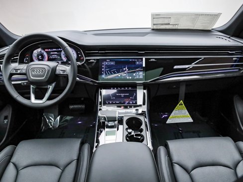 New 2025 Audi Q8 Prestige image 14