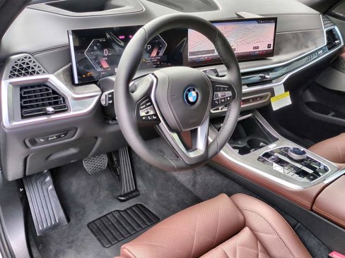 New 2026 BMW X5 xDrive50e w/ Executive Package image 10
