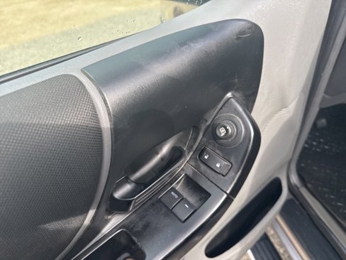 Used 2011 Ford Ranger XLT image 10