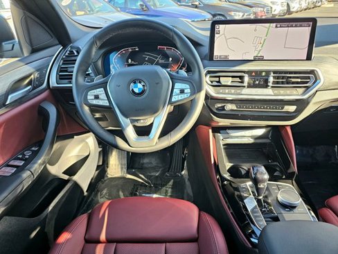 Used 2025 BMW X4 xDrive30i w/ Premium Package image 32