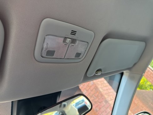 Used 2017 Toyota Corolla L image 19
