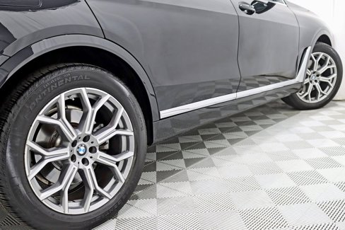 Used 2024 BMW X7 xDrive40i w/ Executive Package image 11