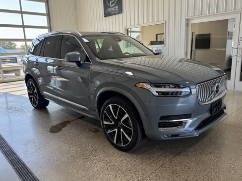 Used 2023 Volvo XC90 B6 Plus w/ Protection Package image 43