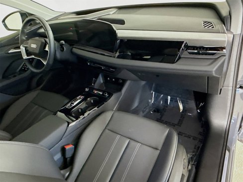 New 2025 Audi Q6 e-tron Premium Plus image 30