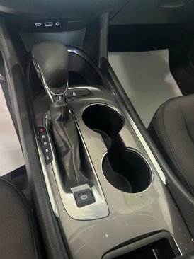 Used 2022 Chevrolet Malibu LT image 16