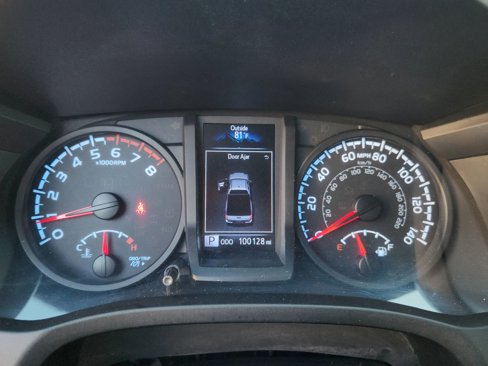 Used 2019 Toyota Tacoma SR image 8
