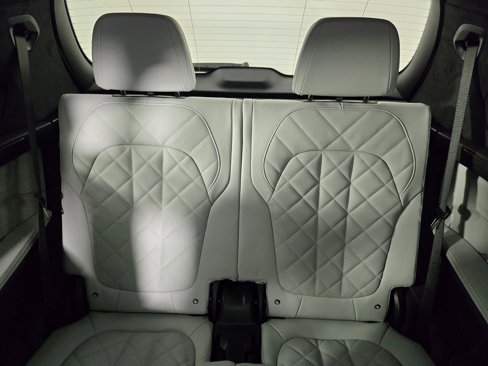 New 2026 BMW X7 xDrive40i w/ M Sport Package image 18
