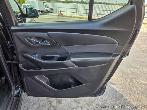 Used 2021 Chevrolet Traverse Premier image 39