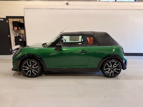 New 2026 MINI Cooper S image 2