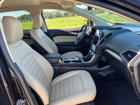 Used 2024 Ford Edge SEL w/ Convenience Package image 13