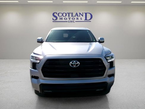 Used 2025 Toyota Sequoia SR5 image 3