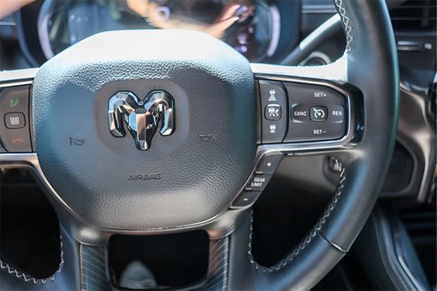 Used 2024 RAM 2500 Limited image 13