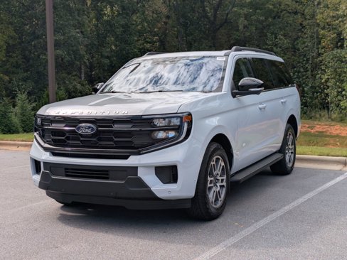 New 2025 Ford Expedition Active image 6