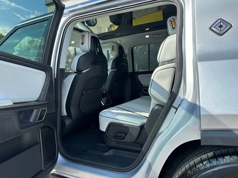 Used 2023 Rivian R1S Adventure image 27
